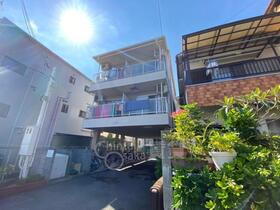 大阪府吹田市泉町２ 築39年1ヶ月 3階建