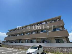 熊本県熊本市北区麻生田２ 築9年7ヶ月 3階建