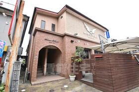 大阪府茨木市美沢町 2階建