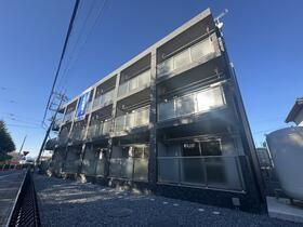 群馬県伊勢崎市福島町 3階建 築1年10ヶ月