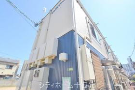 ８７ｇメゾン・イースト