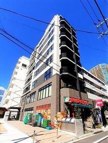 東京都新宿区西新宿７ 9階建 築2年10ヶ月