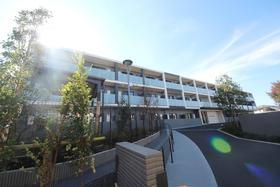 神奈川県川崎市宮前区有馬８ 3階建 築2年8ヶ月