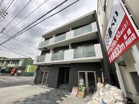 兵庫県尼崎市浜田町２ 3階建 築8年11ヶ月