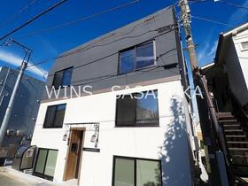 東京都中野区南台５ 地上3階地下1階建 