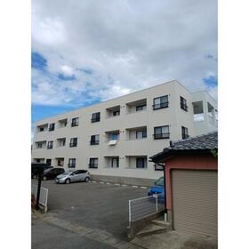 新潟県新潟市秋葉区金沢町３ 3階建 築22年10ヶ月