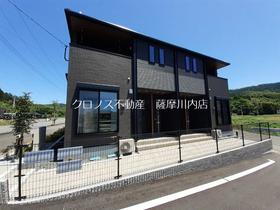 鹿児島県薩摩川内市天辰町 2階建 