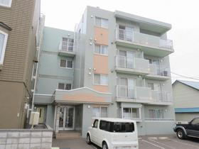 北海道札幌市西区八軒三条西２ 4階建