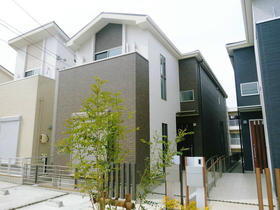 愛知県名古屋市名東区上社２ 2階建 築11年4ヶ月