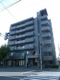 北海道札幌市中央区北三条西１７ 7階建