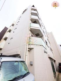 神奈川県横浜市西区中央２ 7階建 築13年11ヶ月