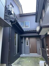 新潟県新潟市中央区万代６ テラスハウス