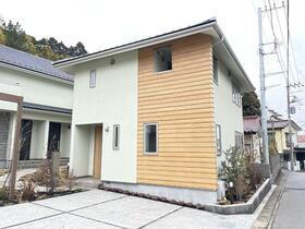神奈川県横浜市港南区港南１ 地上2階地下2階建 築1年未満