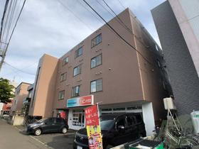 北海道札幌市東区北二十三条東４ 4階建 築33年8ヶ月