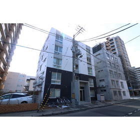 北海道札幌市中央区北六条西１１ 5階建 築5年6ヶ月