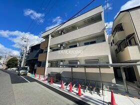 大阪府大阪市西淀川区御幣島４ 3階建 築2年1ヶ月