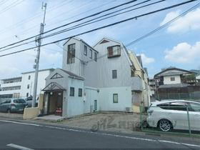 京都府京都市山科区勧修寺平田町 3階建