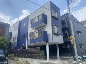 クイ－ンハイツ 3階建