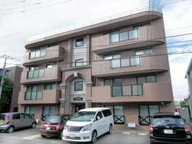 北海道札幌市東区北十九条東１６ 4階建 築18年9ヶ月
