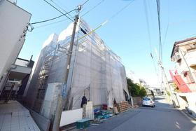 千葉県千葉市中央区松波３ 2階建 築6年6ヶ月