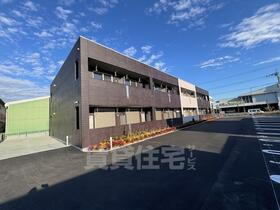 大阪府摂津市鳥飼上５ 2階建 築2年1ヶ月