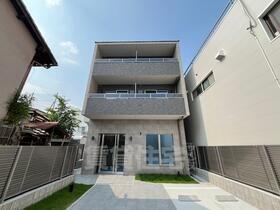 京都府京都市右京区花園艮北町 賃貸マンション