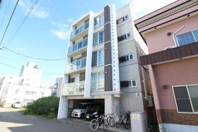 北海道札幌市中央区南五条西１１ 5階建 築12年9ヶ月