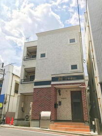 東京都大田区蒲田本町１ 3階建