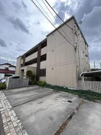 Ｉ．ヴィレッジ　ＷＥＳＴ 3階建