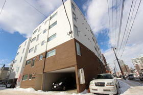 北海道札幌市中央区南九条西７ 5階建 築6年9ヶ月
