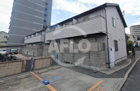 大阪府大阪市東成区中本３ 2階建