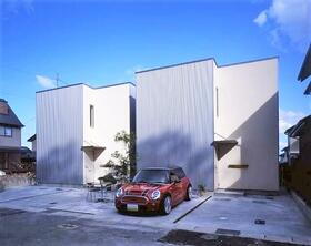 静岡県袋井市高尾 テラスハウス