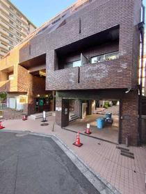 東京都新宿区高田馬場３ 5階建 築44年4ヶ月