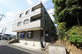 神奈川県川崎市宮前区小台１ 3階建 築25年5ヶ月