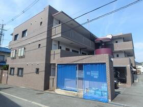 メゾンリベルテ 3階建