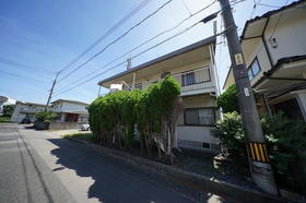 山口県下関市長府安養寺１ 2階建