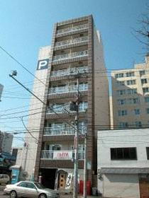 北海道札幌市中央区南二条東２ 9階建 築40年3ヶ月