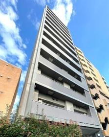 ウィスタリアマンション西新宿 13階建
