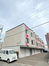 北海道札幌市西区発寒六条１３ 3階建 築16年6ヶ月