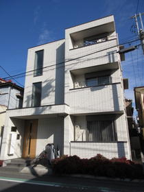 神奈川県横浜市中区上野町１ 3階建 築7年6ヶ月