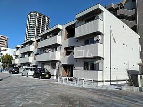 静岡県静岡市駿河区曲金６ 3階建 築4年4ヶ月