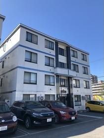 北海道札幌市西区二十四軒一条４ 4階建 築16年5ヶ月