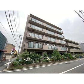 ミレニアム梅島 5階建