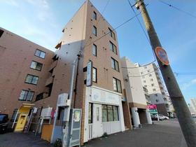 北海道札幌市中央区南八条西１５ 5階建 築18年10ヶ月