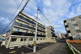 北海道札幌市豊平区平岸二条１ 4階建 築6年1ヶ月