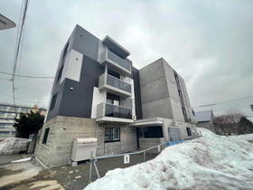北海道札幌市中央区南十七条西６ 4階建 築1年6ヶ月