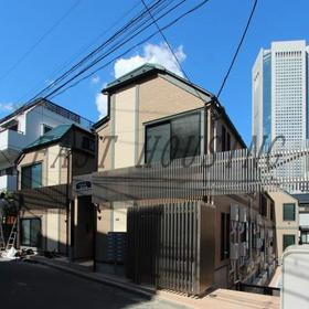 東京都渋谷区初台１ 2階建 築7年3ヶ月