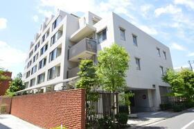 東京都新宿区若葉１ 地上7階地下1階建 築17年7ヶ月