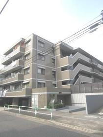 東京都北区浮間４ 地上4階地下1階建 築27年5ヶ月