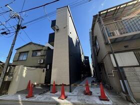 東京都足立区千住大川町 3階建